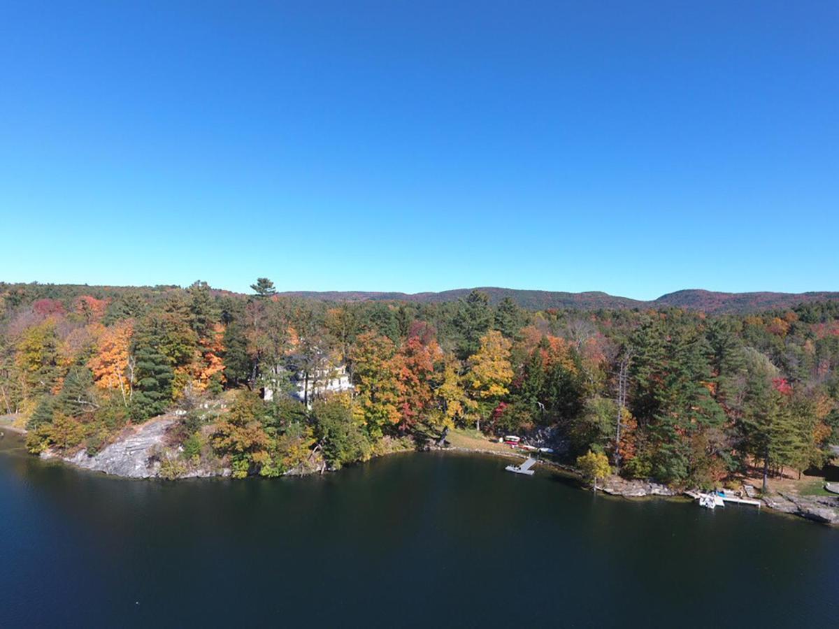 Lakehouse Inn ลี ภายนอก รูปภาพ